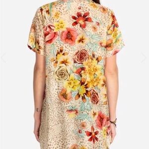 Johnny Was Hera Calia Silk Tunic Top M Floral Boho Print Blouse Lightweight EUC